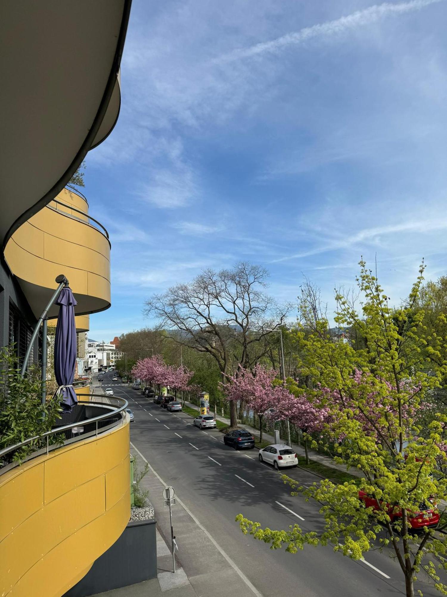 Reside In The Golden Wave Apartment Graz Exterior photo